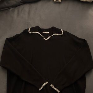 Men’s V-Neck Sweater with Collar